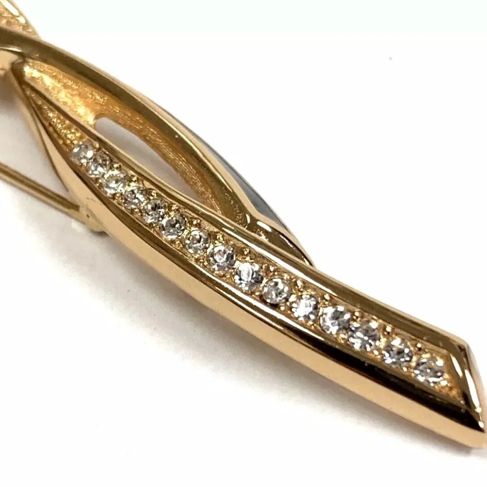 Vintage Christian Dior Pave
Swarovski Black Enamel
Double Wave Abstract Brooch - Picture 10 of 11